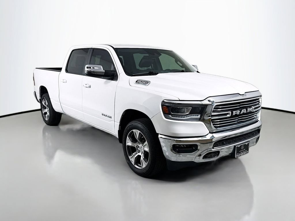 Used 2024 RAM 1500 Laramie AWD/4WD image 3