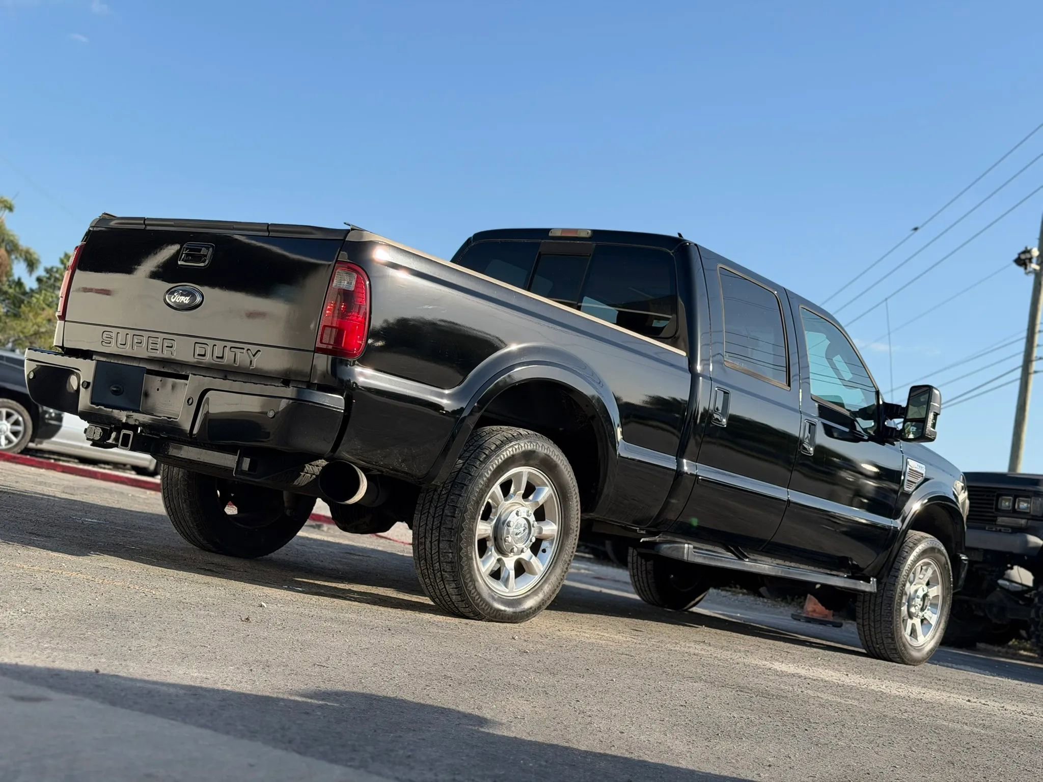 Used 2008 Ford F250 FX4 AWD/4WD image 3