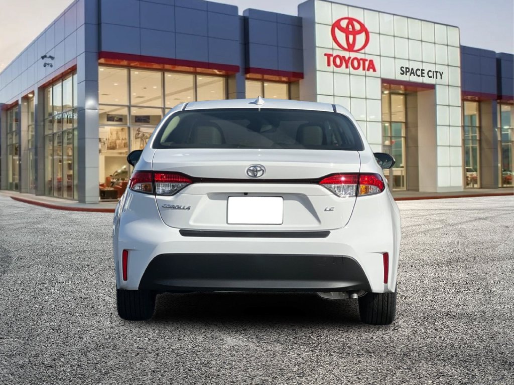 Used 2026 Toyota Corolla LE FWD image 5
