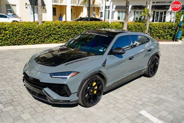 Used 2023 Lamborghini Urus Performante image 10