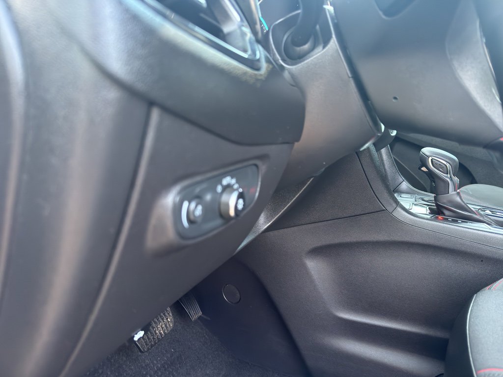 Used 2024 Chevrolet Equinox RS w/ LPO, Floor Liner Package image 14