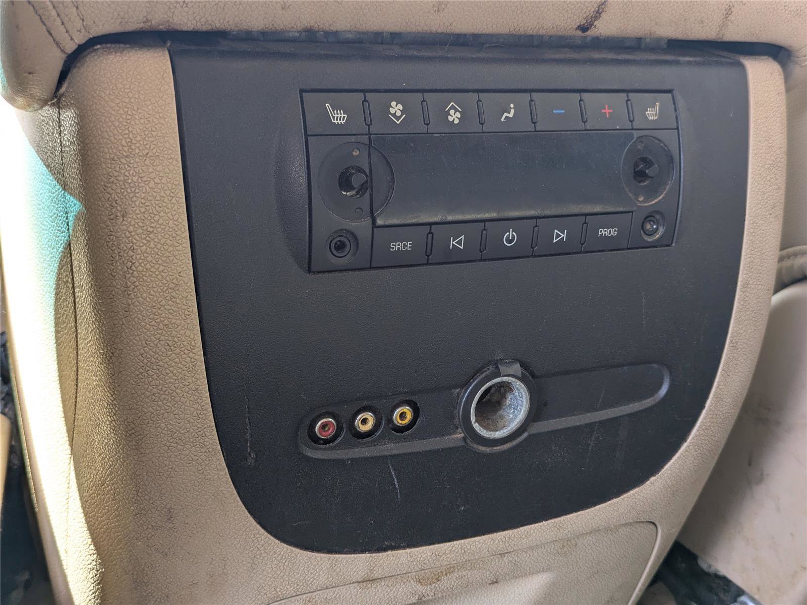 Used 2013 Chevrolet Suburban 2500 LT image 19