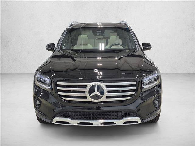 Used 2026 Mercedes-Benz GLB 250 image 2