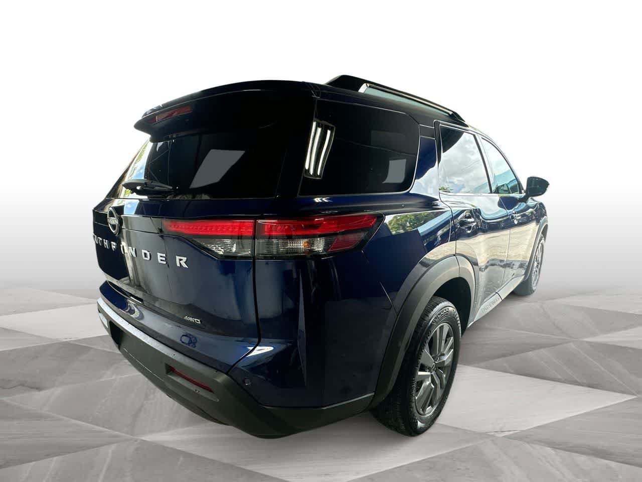 Used 2025 Nissan Pathfinder SV AWD/4WD image 8