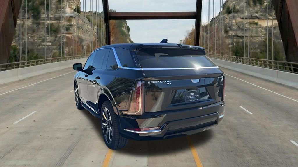 New 2026 Cadillac Escalade IQ Luxury 2 w/ LPO, Floor Liner Package AWD/4WD image 7
