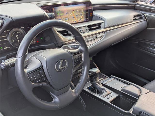 Used 2021 Lexus ES 300h w/ Premium Package FWD image 4