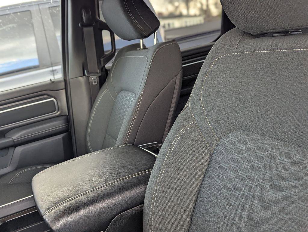 Used 2025 RAM 1500 Big Horn AWD/4WD image 36
