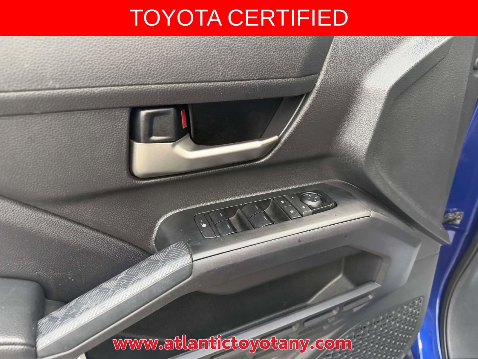 Certified 2024 Toyota Tacoma TRD Off-Road AWD/4WD image 22