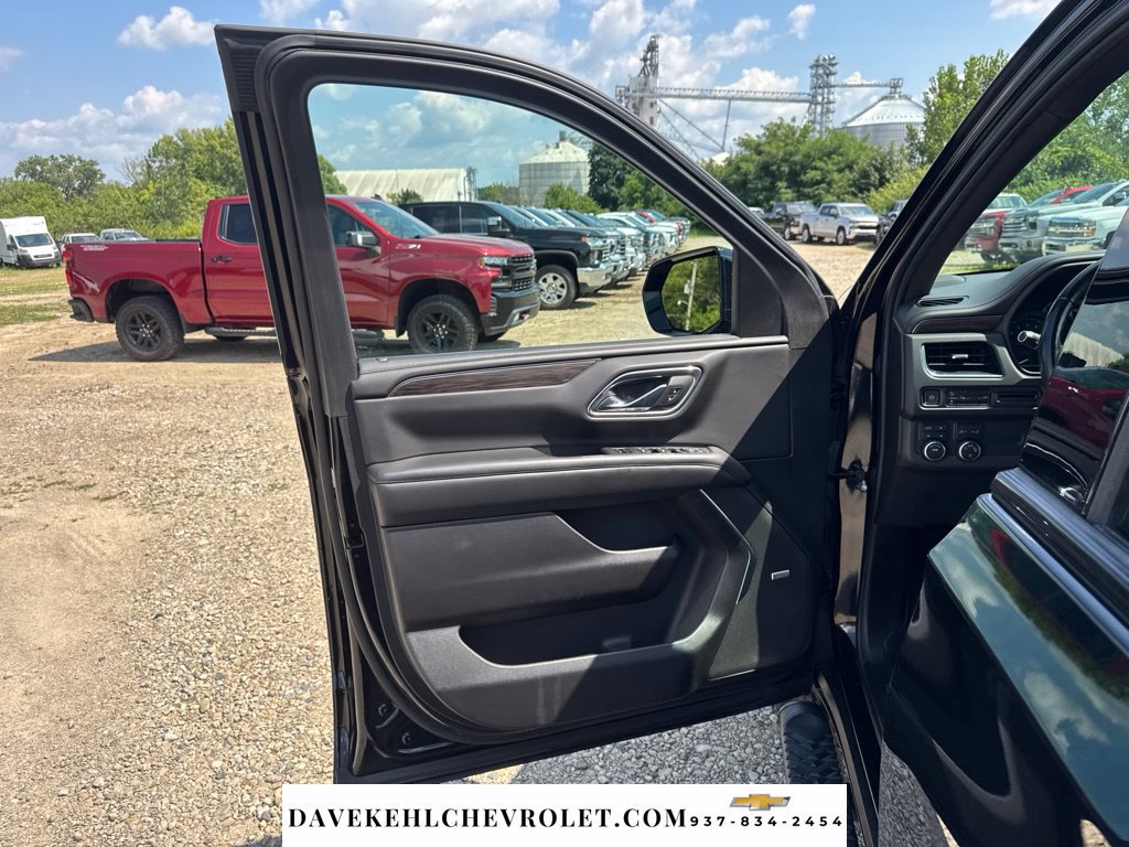 Used 2021 Chevrolet Suburban Z71 w/ Rear Media and Nav Package AWD/4WD image 18