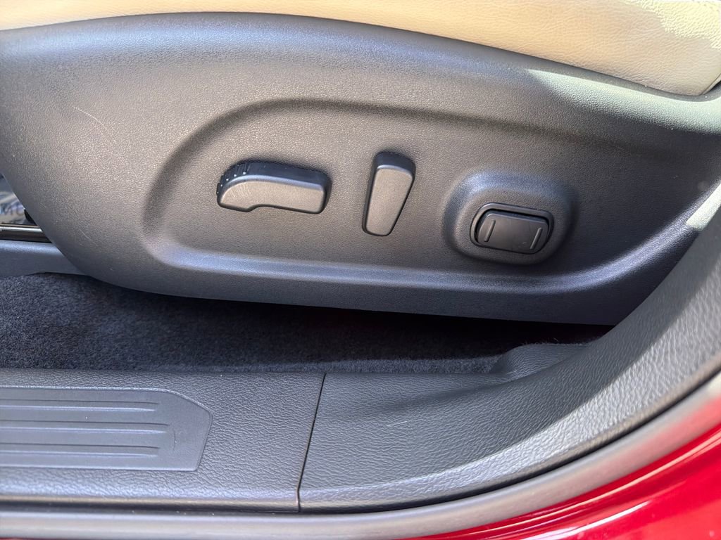 Used 2023 Nissan Murano SL w/ Cargo Package image 16