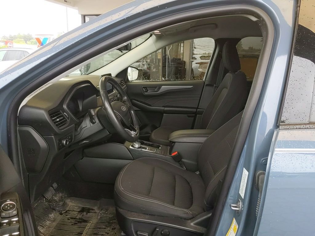 Used 2024 Ford Escape Active AWD/4WD image 13