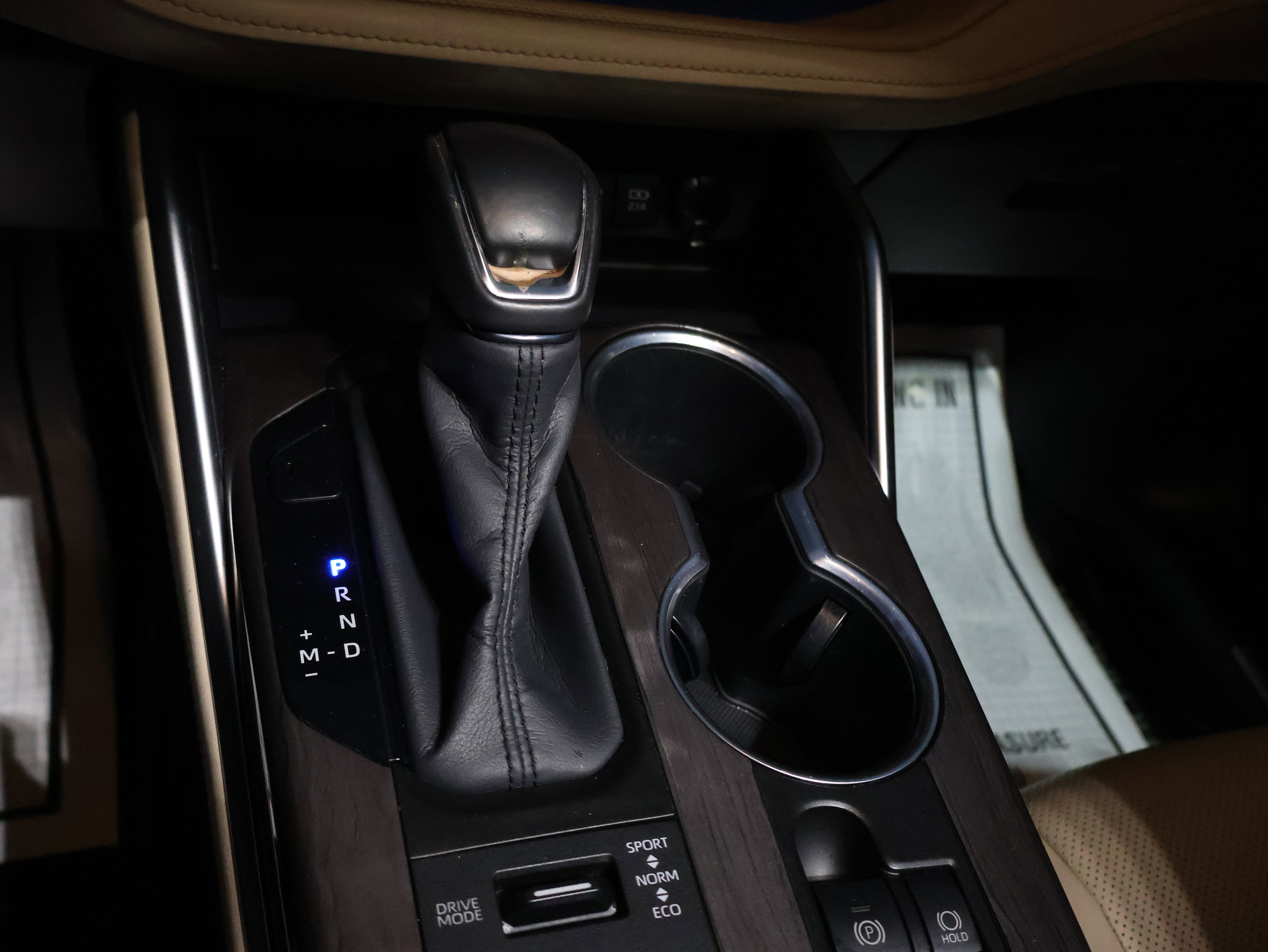 Used 2020 Toyota Highlander Platinum image 27