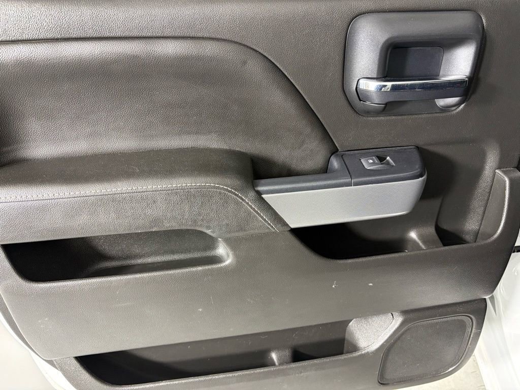 Used 2018 Chevrolet Silverado 1500 LT w/ All Star Edition image 36