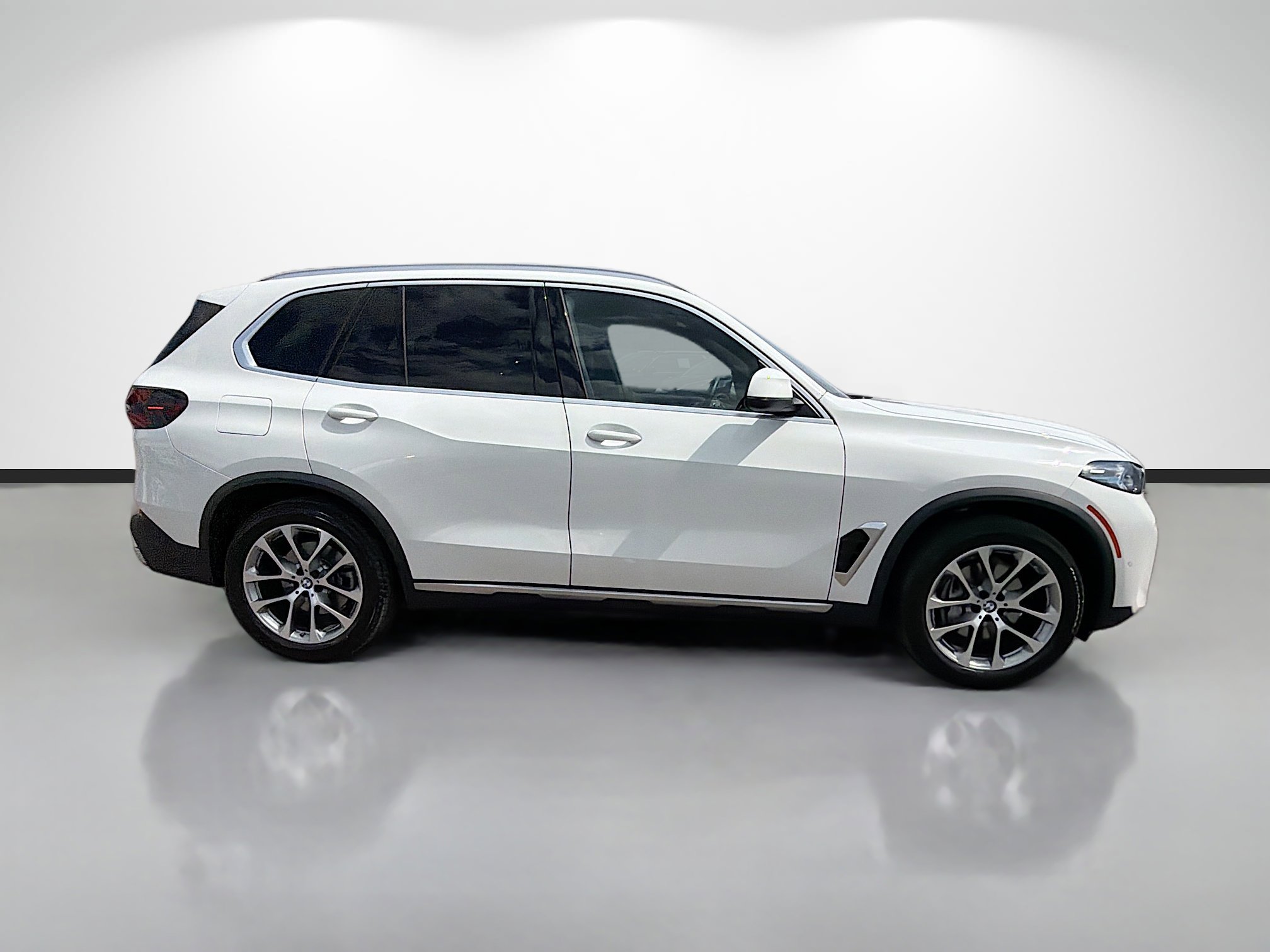Used 2026 BMW X5 xDrive40i image 2