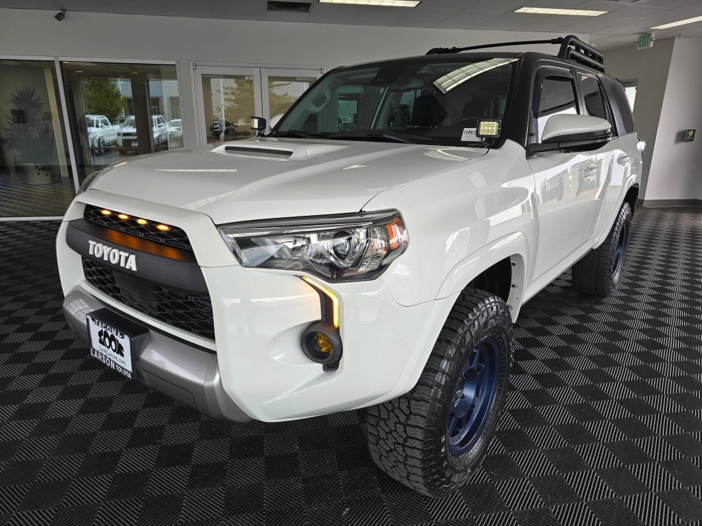 Used 2021 Toyota 4Runner TRD Off-Road Premium w/ Moonroof Package AWD/4WD image 7