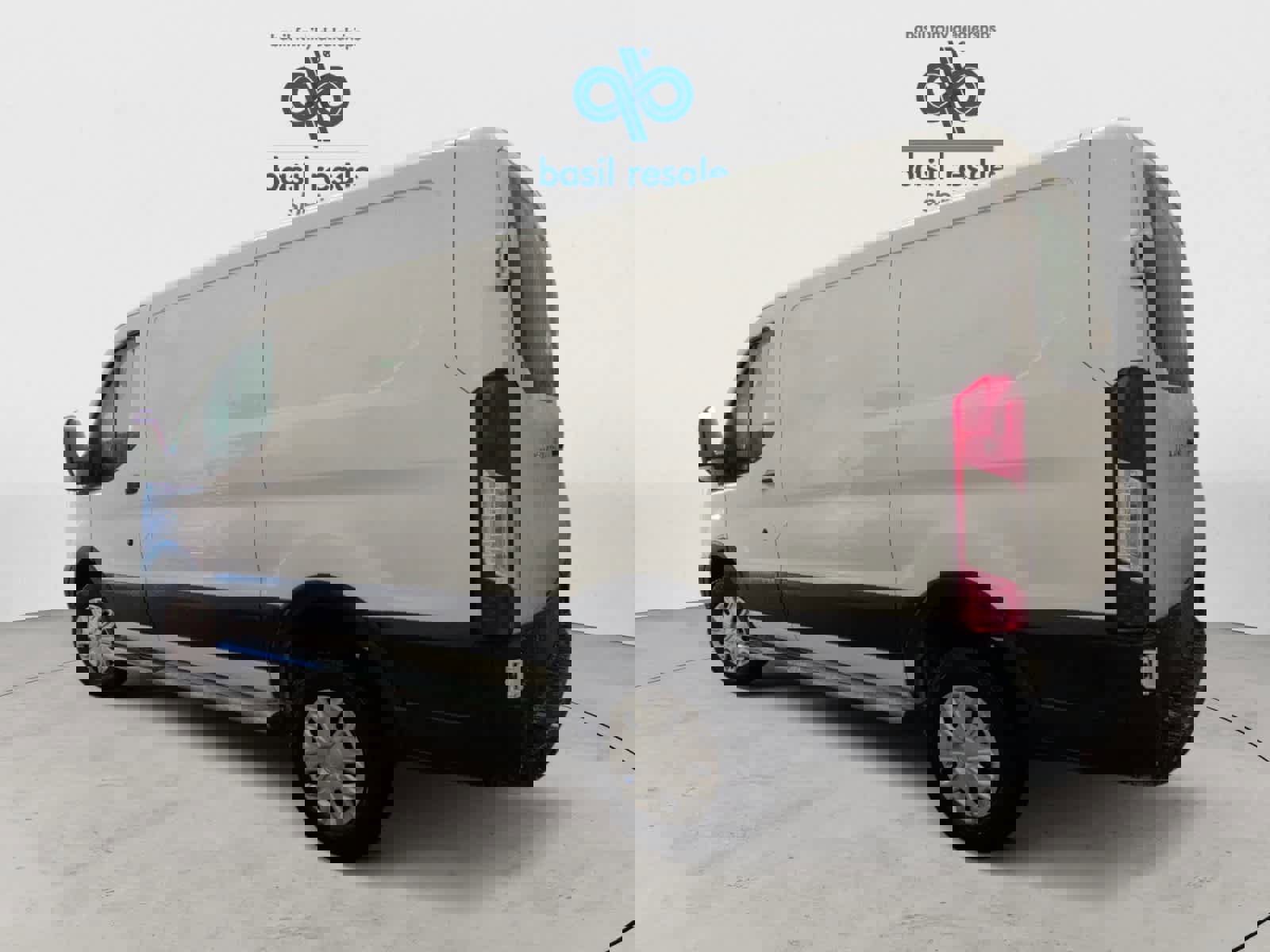 Used 2024 Ford Transit 250 Low Roof w/ Exterior Upgrade Package image 4