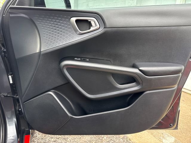 Used 2021 Kia Soul GT-Line FWD image 22