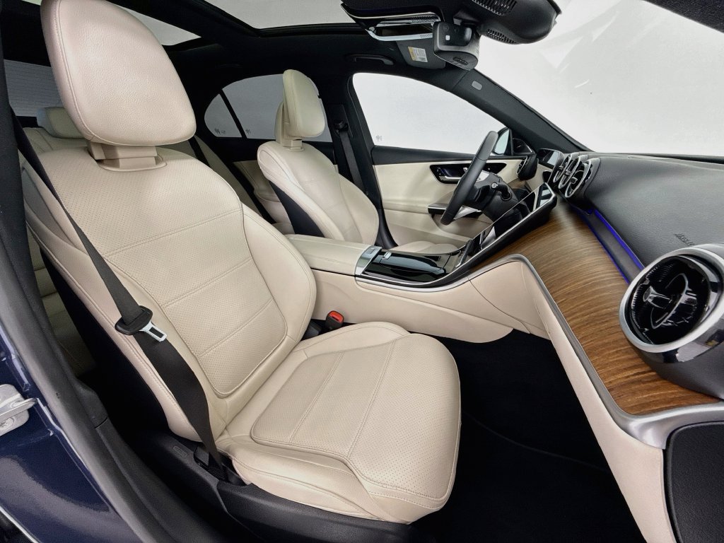 Used 2024 Mercedes-Benz C 300 4MATIC Sedan image 29