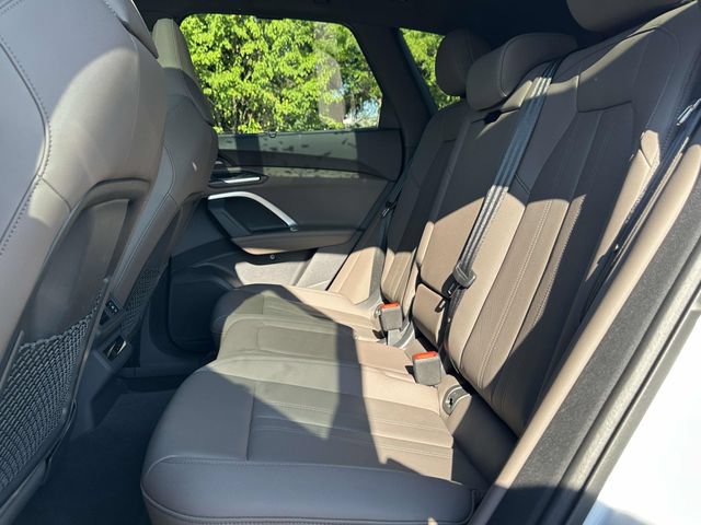 Certified 2025 Audi Q5 Premium AWD/4WD image 14