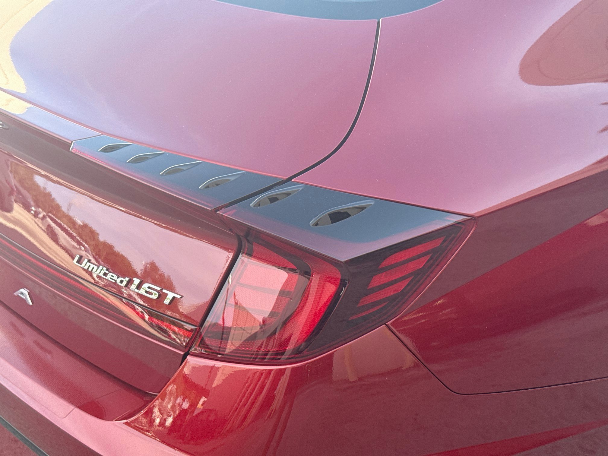 Used 2023 Hyundai Sonata Limited w/ Cargo Package FWD image 25