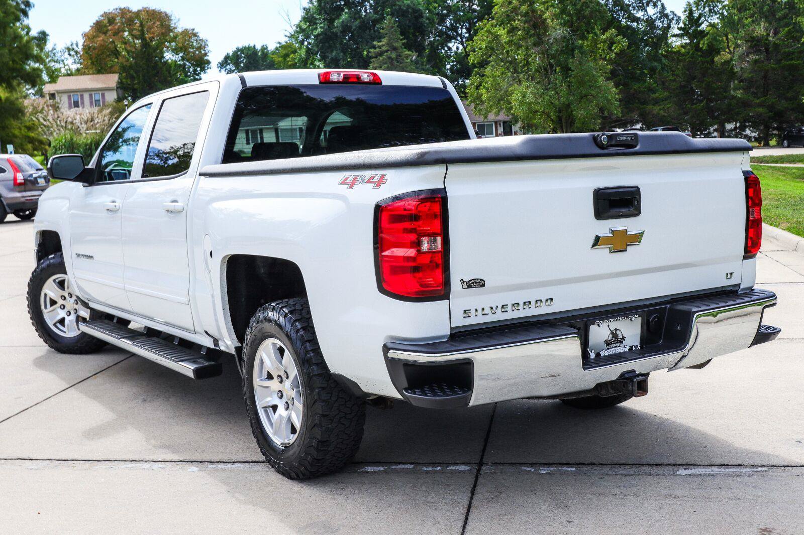 Used 2017 Chevrolet Silverado 1500 LT w/ All Star Edition AWD/4WD image 13