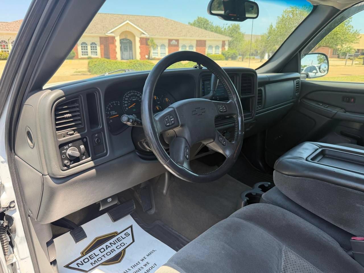 Used 2005 Chevrolet Silverado 1500 LS RWD image 10
