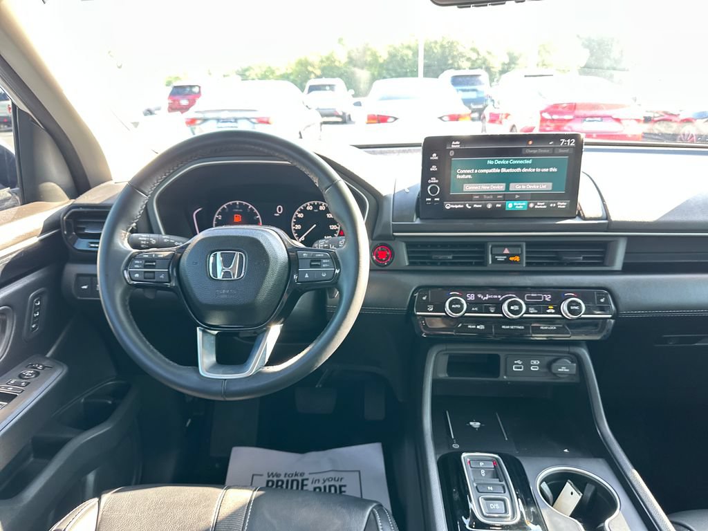 Used 2024 Honda Pilot Touring image 17