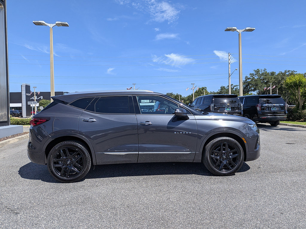 Certified 2022 Chevrolet Blazer Premier w/ LPO, Black Grille Bar Package FWD image 2