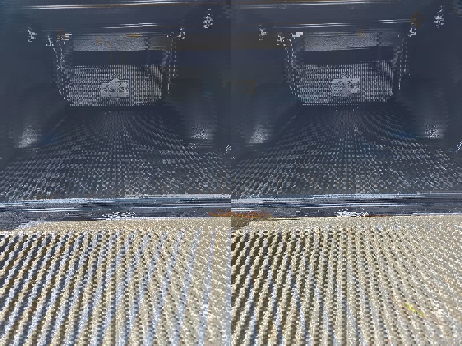 Used 2017 RAM 1500 Express w/ Express Value Package image 14