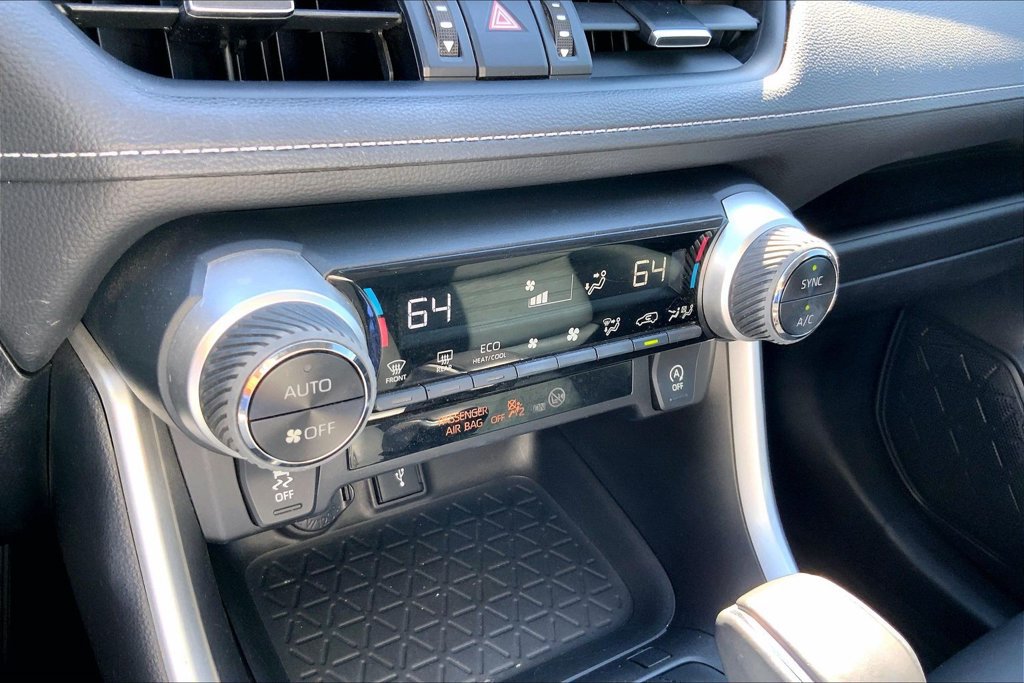 Used 2021 Toyota RAV4 XLE Premium FWD image 15