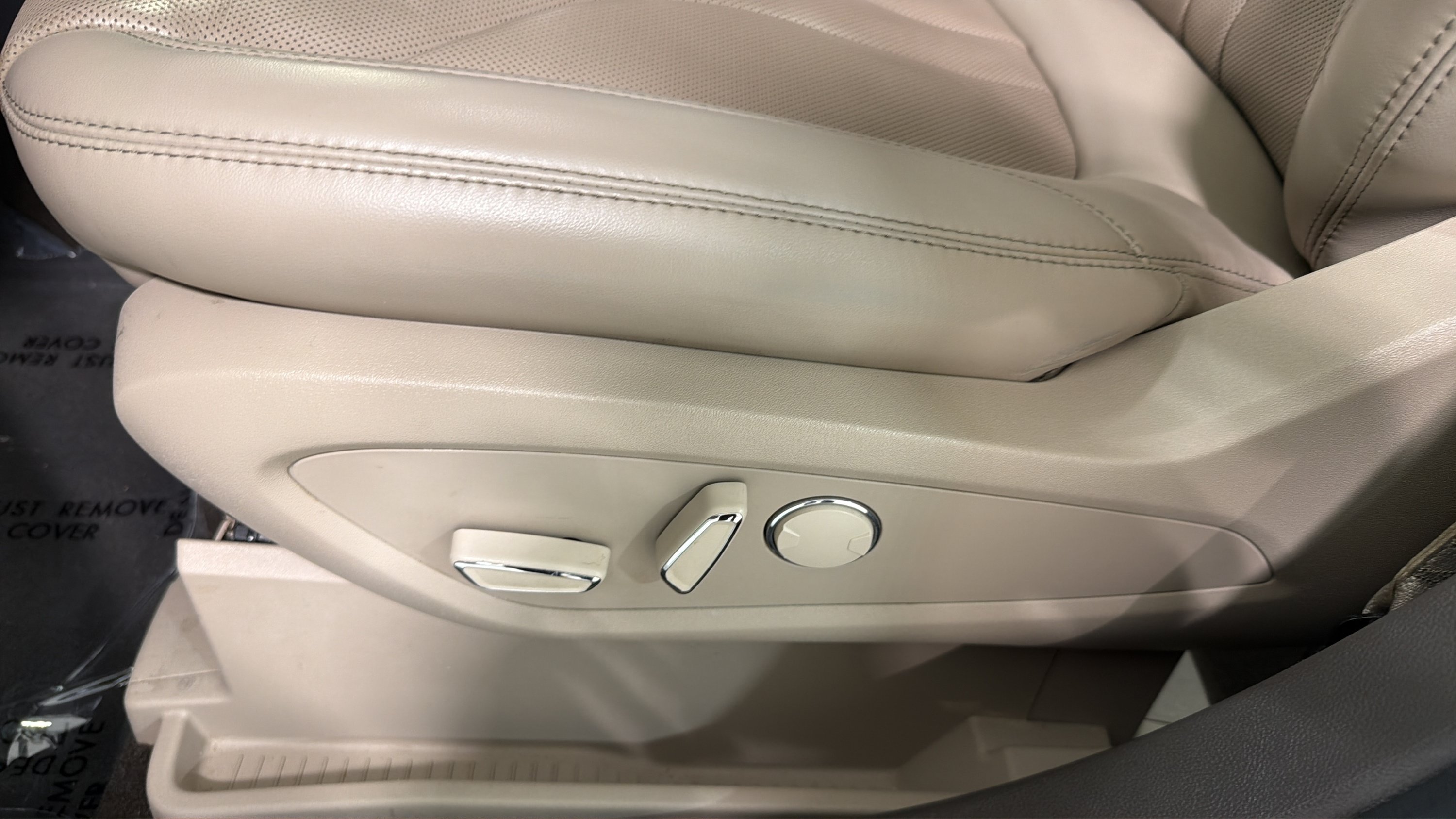 Used 2021 Lincoln Nautilus Reserve w/ Equipment Group 201A FWD image 9