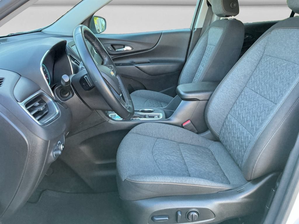 Used 2024 Chevrolet Equinox LT AWD/4WD image 10