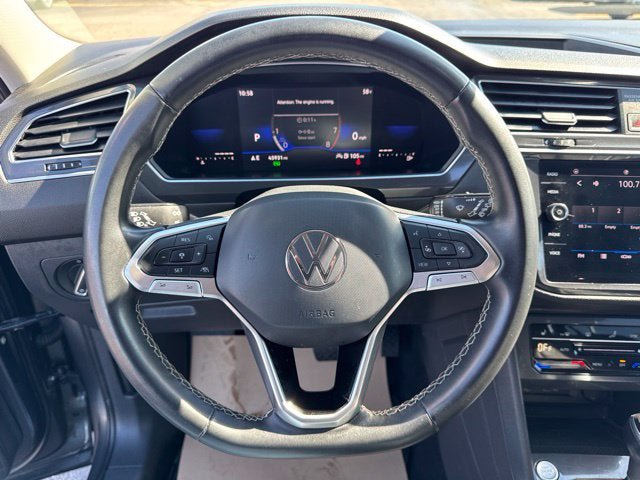 Used 2022 Volkswagen Tiguan SE FWD image 12