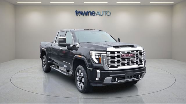 Used 2024 GMC Sierra 2500 Denali w/ Technology Package AWD/4WD image 9