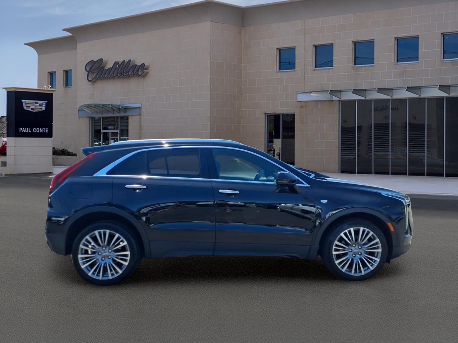 Certified 2024 Cadillac XT4 Premium Luxury AWD/4WD image 4