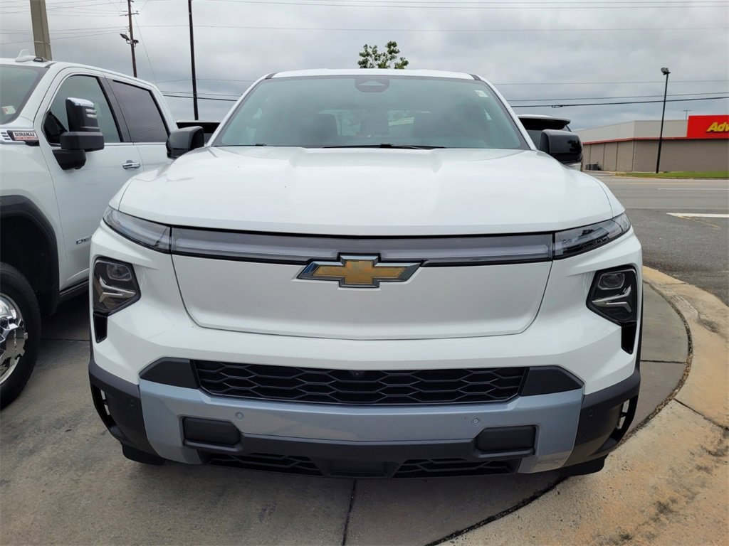 New 2026 Chevrolet Silverado EV LT image 12