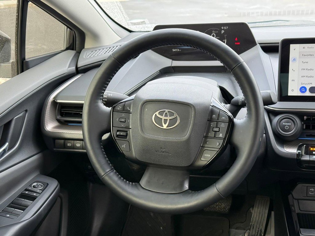 Used 2025 Toyota Prius XLE image 15