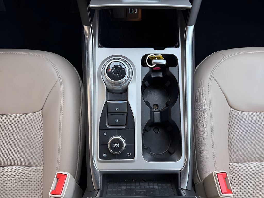 Used 2023 Ford Explorer Limited image 14