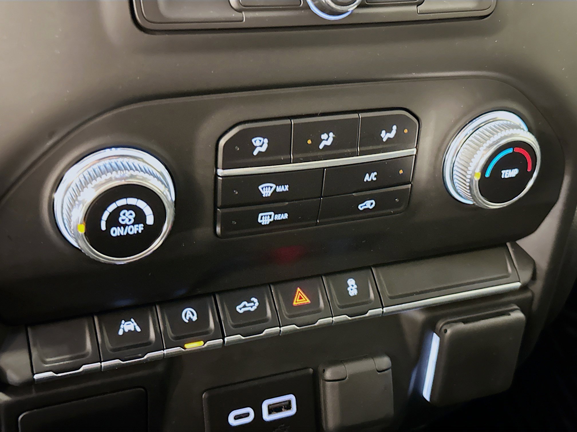 Used 2025 GMC Sierra 1500 Pro w/ Graphite Edition image 24