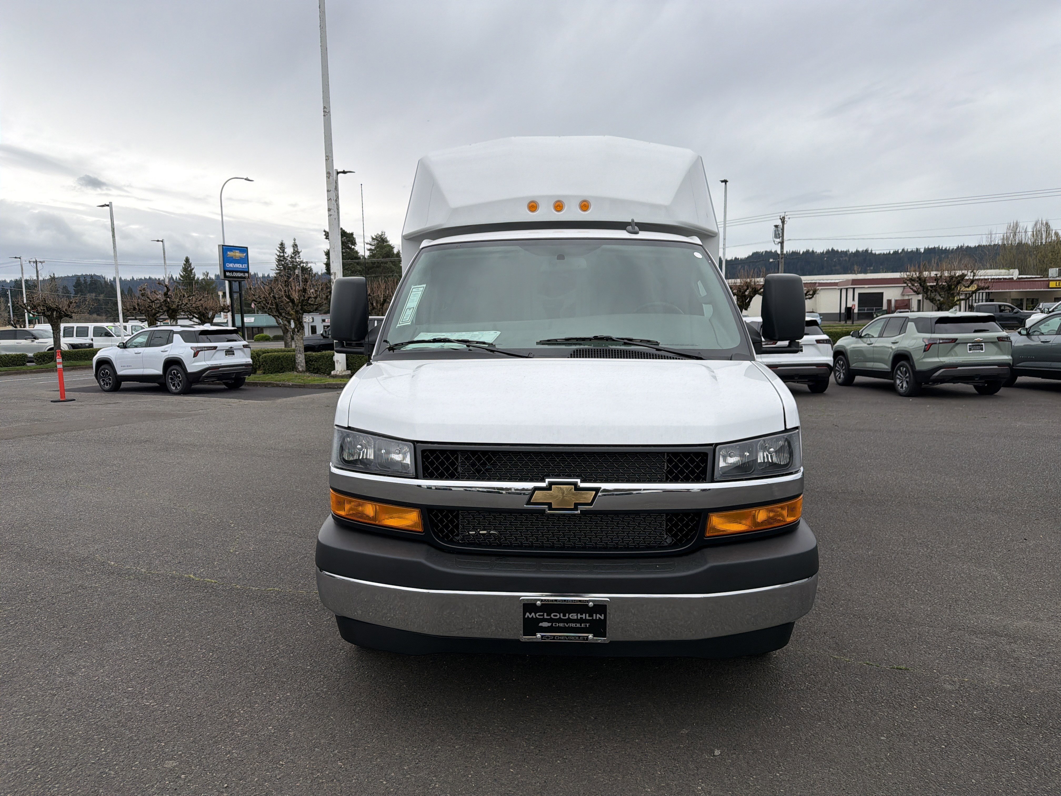 New 2026 Chevrolet Express 3500 w/ Power Convenience Package RWD image 8