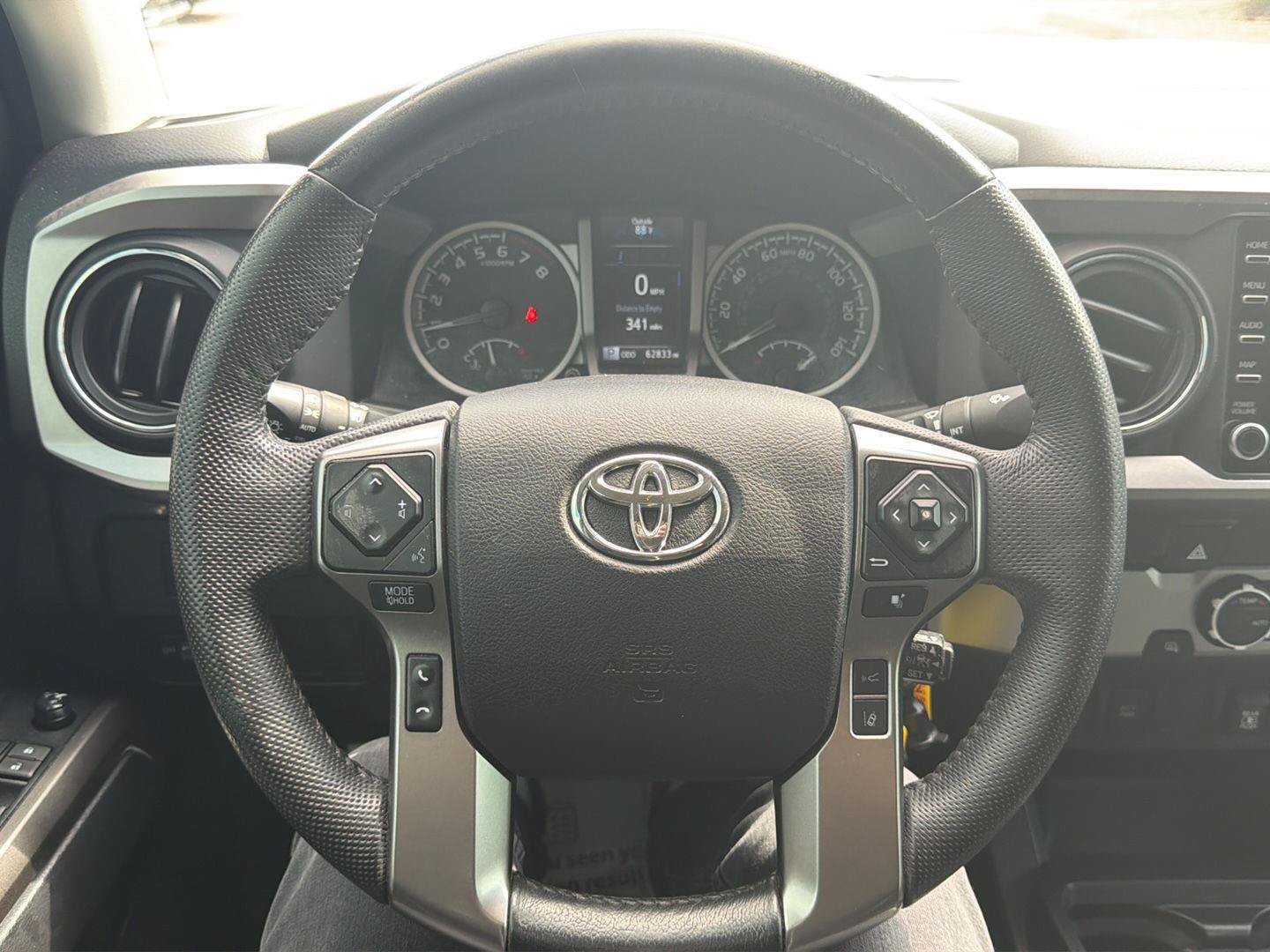 Used 2022 Toyota Tacoma SR5 RWD image 25