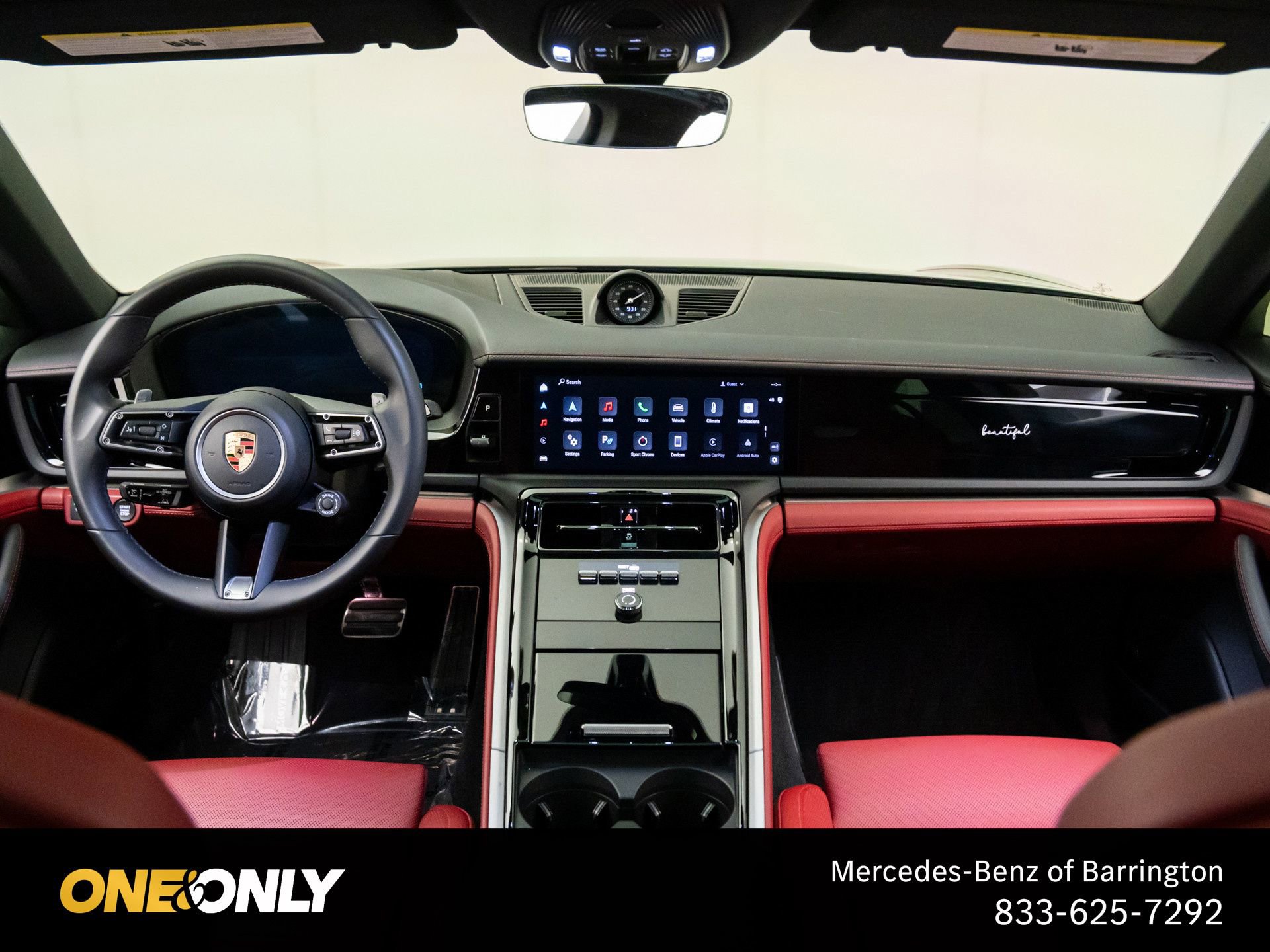 Used 2024 Porsche Panamera RWD image 10