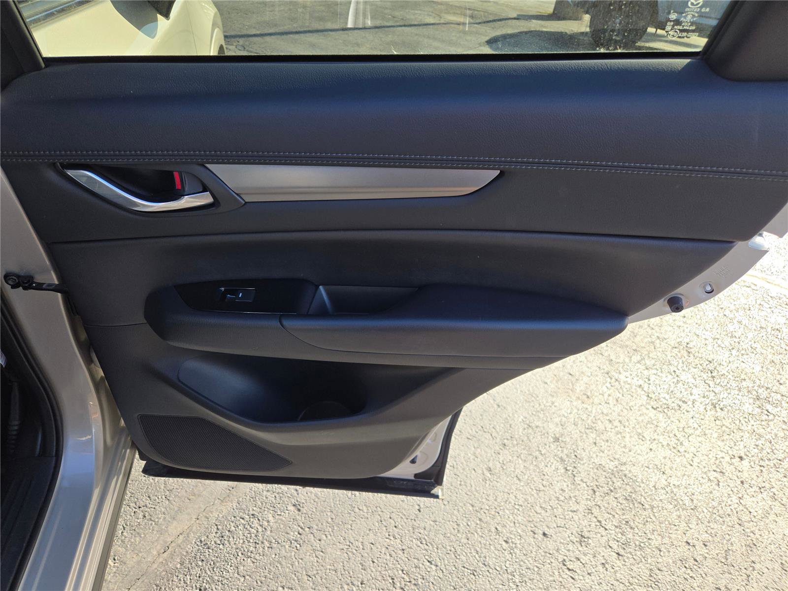 Used 2025 MAZDA CX-5 AWD 2.5 S w/ Select Package image 9