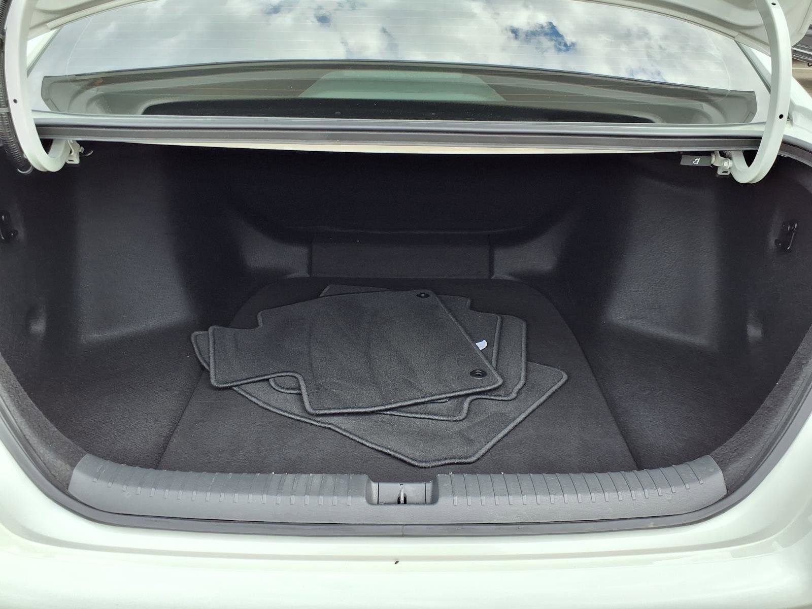 Certified 2024 Honda Accord LX image 18