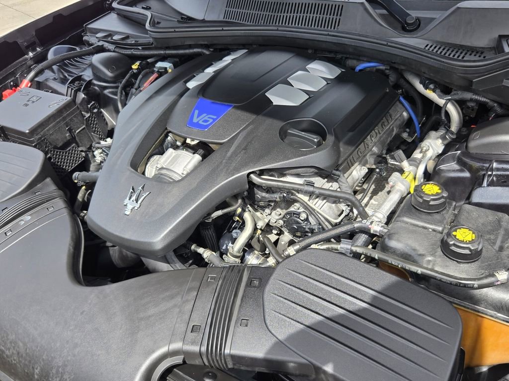 Used 2019 Maserati Ghibli S Q4 image 18