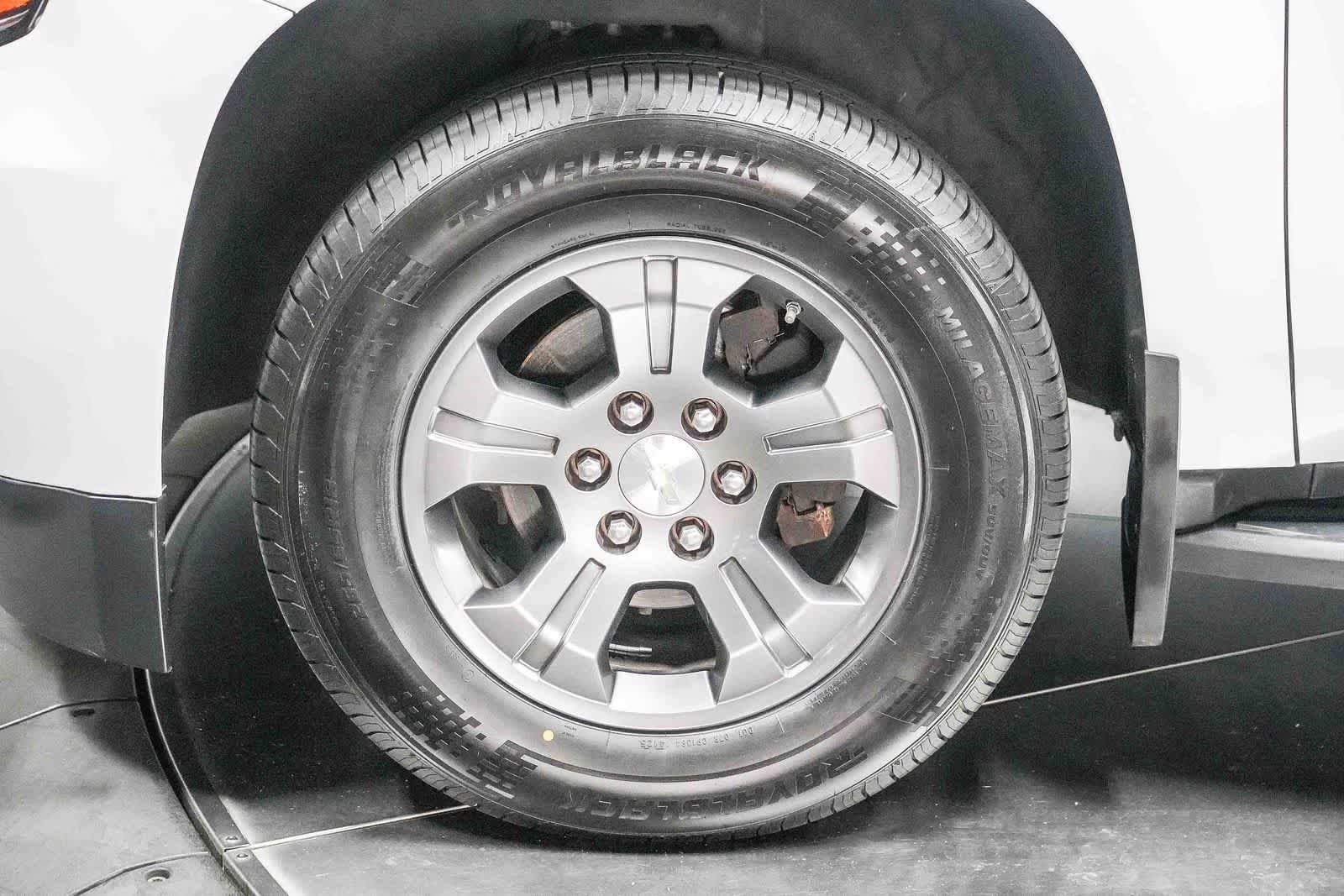 Used 2019 Chevrolet Tahoe LS RWD image 9