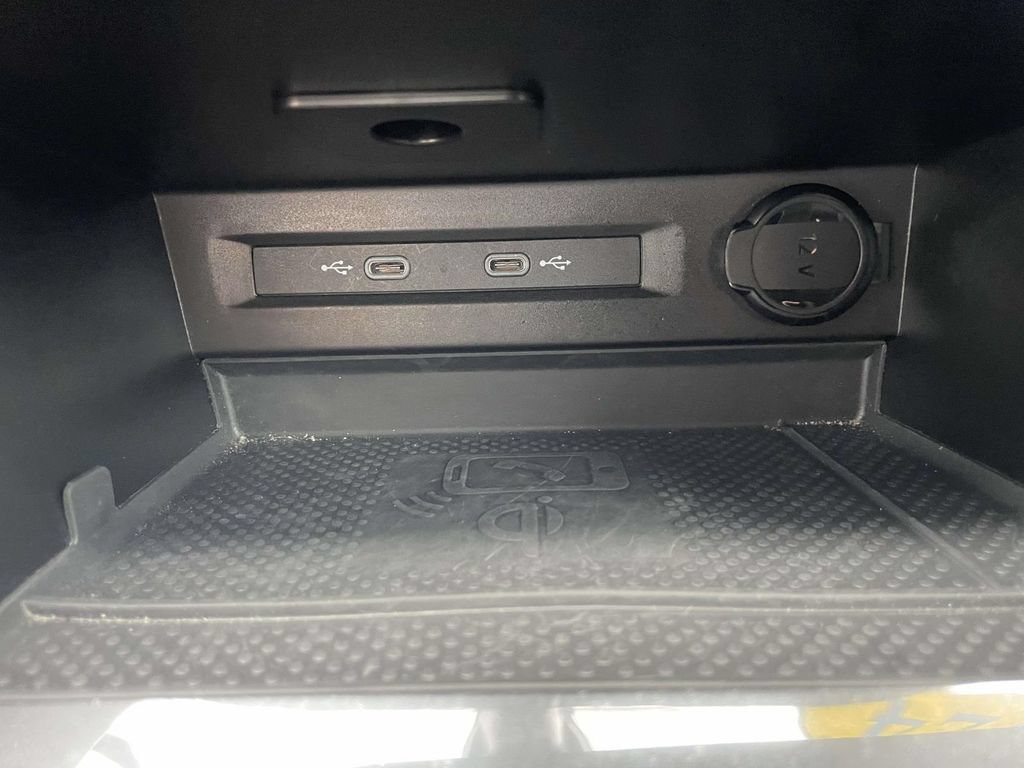 Certified 2024 Volkswagen Tiguan SE R-Line FWD image 29