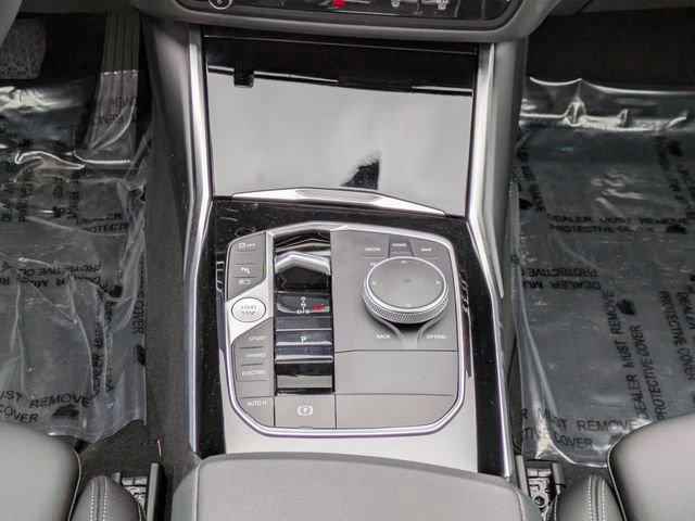 Used 2024 BMW 330e image 18