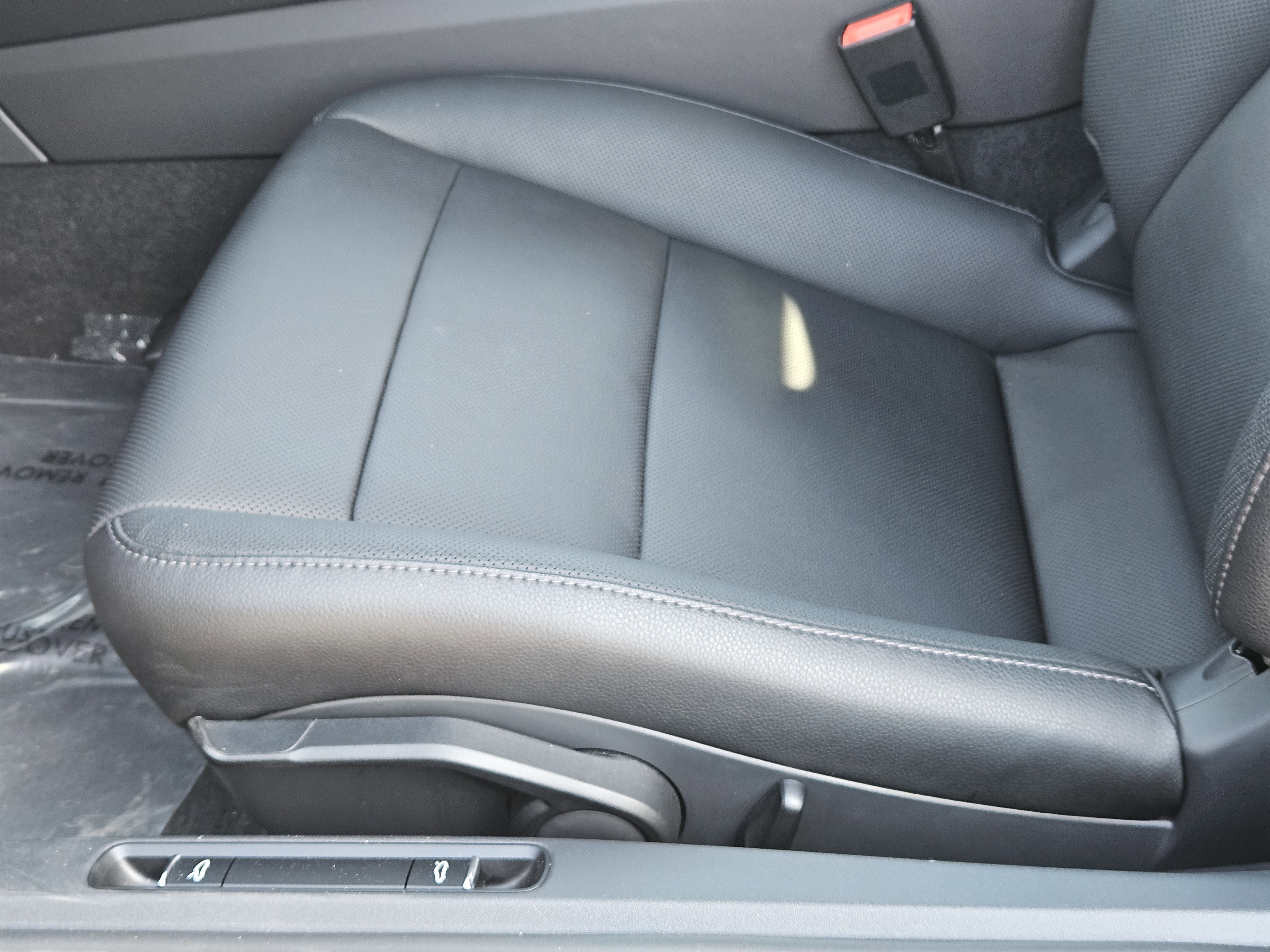 Certified 2025 Porsche 718 Boxster S image 25