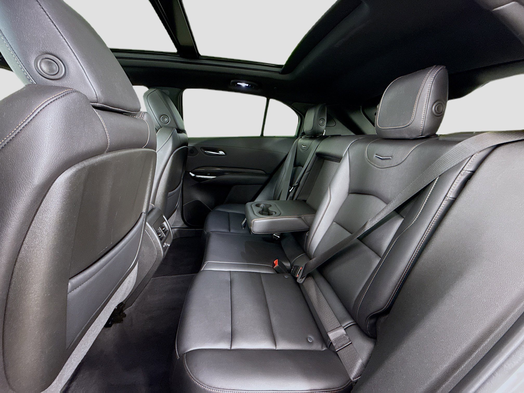 Used 2023 Cadillac XT4 Sport w/ Cold Weather Package image 26